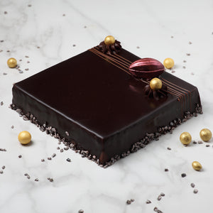 Belgium Chocolate Truffle Cake (Eggless)